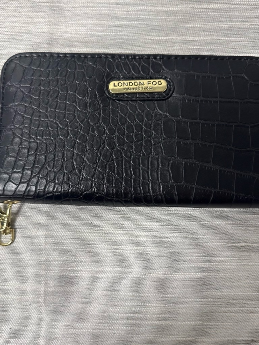 London Fog Black Croc-Embossed Wallet